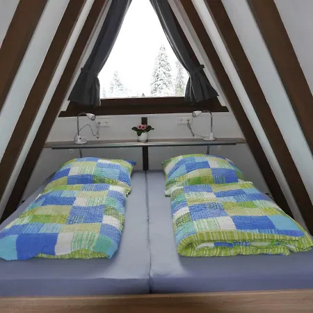 Ferienhaus Im Nordschwarzwald - Nurdachhaus In Waldrandlage Nyaraló Schellbronn