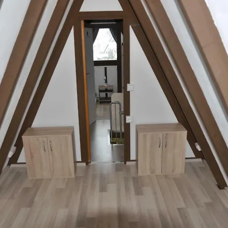 Ferienhaus Im Nordschwarzwald - Nurdachhaus In Waldrandlage Schellbronn